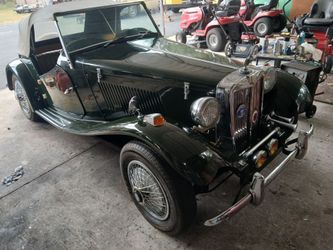 MG replicas have two