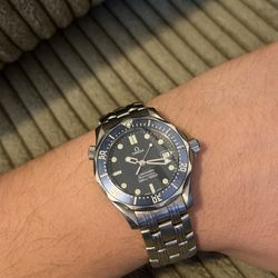 Omega seamaster 300 m quartz