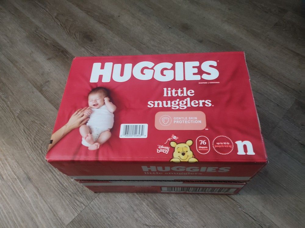 Huggies Little Snugglers Diapers For Sale (1 Box With 76 Diapers)