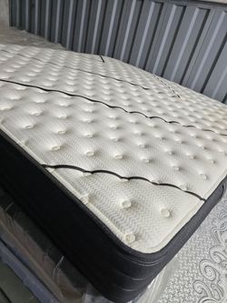 King Sizes Mattress beautyrest black