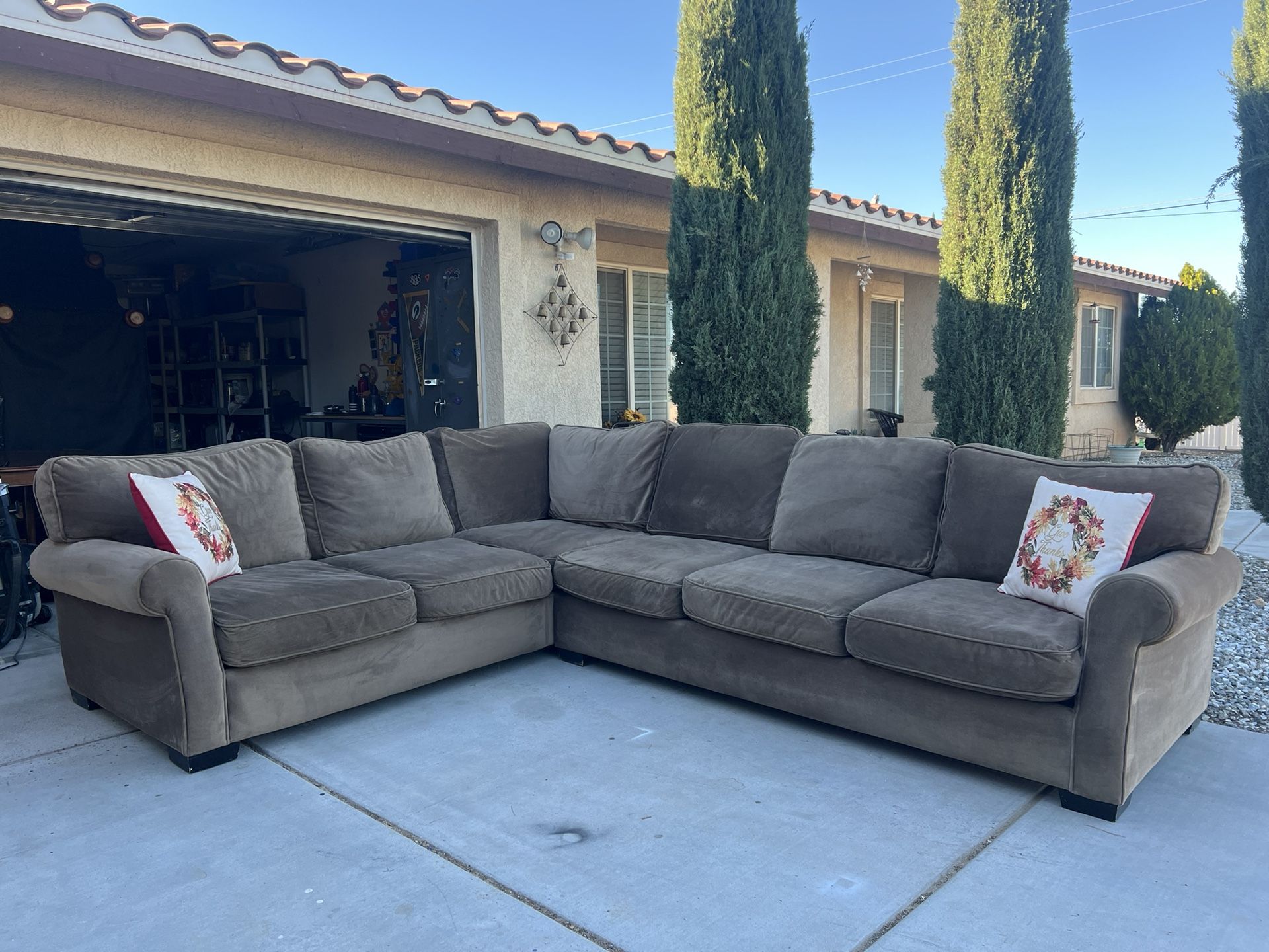 2PC Brown Sectional! 