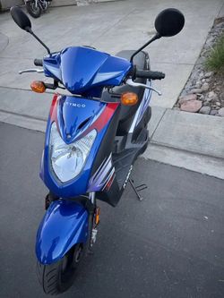 2017 Kymco Agility 125 Vespa