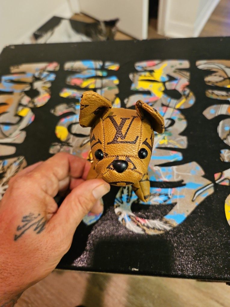 Lv Keychain