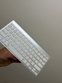 Apple Magic Keyboard Wireless