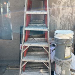 Escalera de ocho pies 65