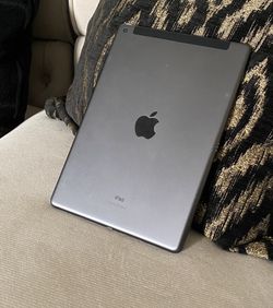iPad 9th Gen 64GB Wifi + Cellular LTE