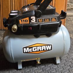 MCGRAW 3 Gallon, 110 PSI Oil-Free Light-Duty Hot Dog Air Compressor