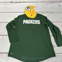 Mens Nike Green Bay Packers NFL football teams  hooded shirt.  Size large