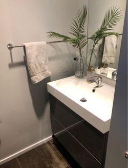Bathroom Floating Vanity & Sink - 31.5 In