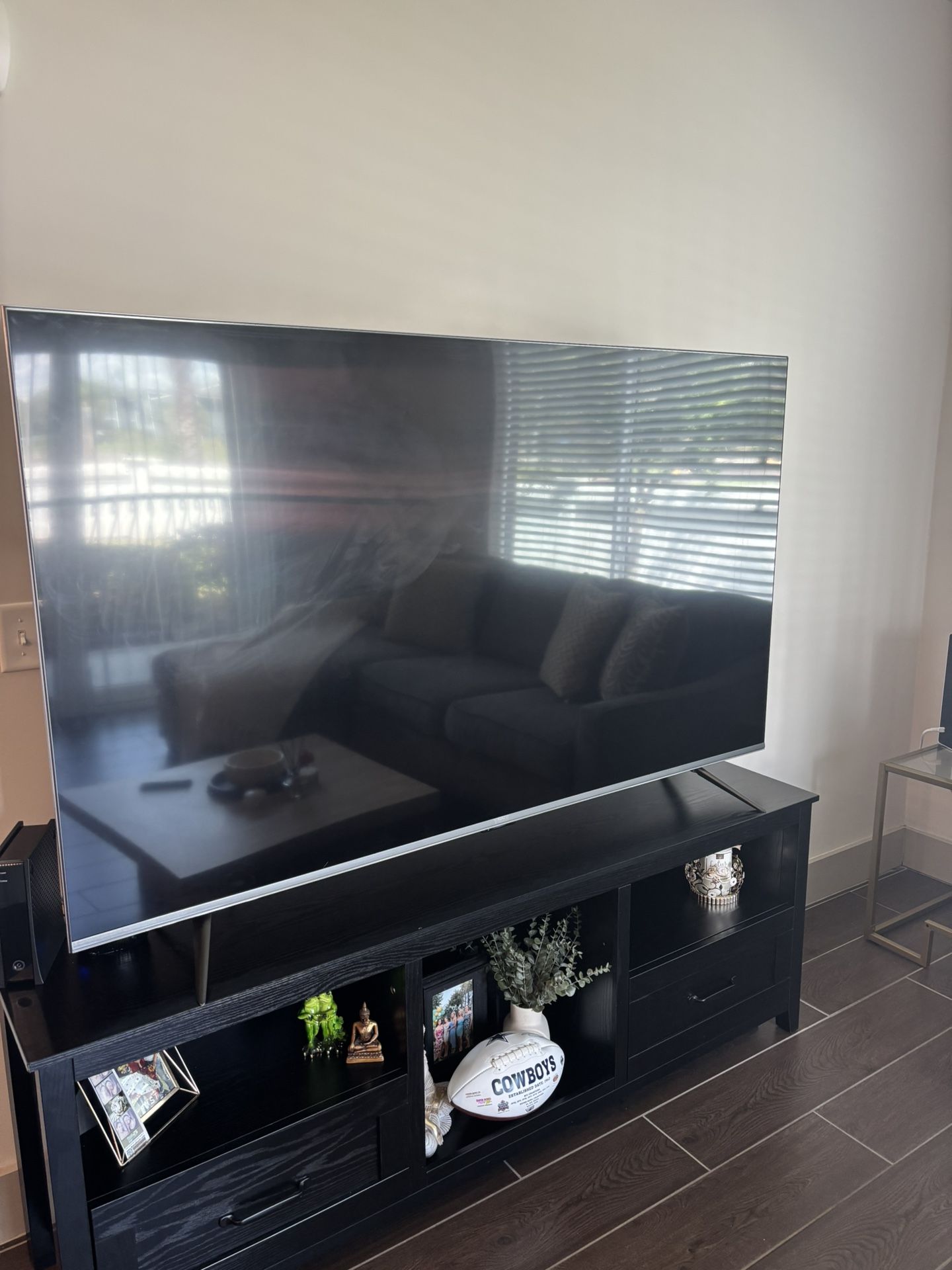 75 inch Fire TV with new wall mount