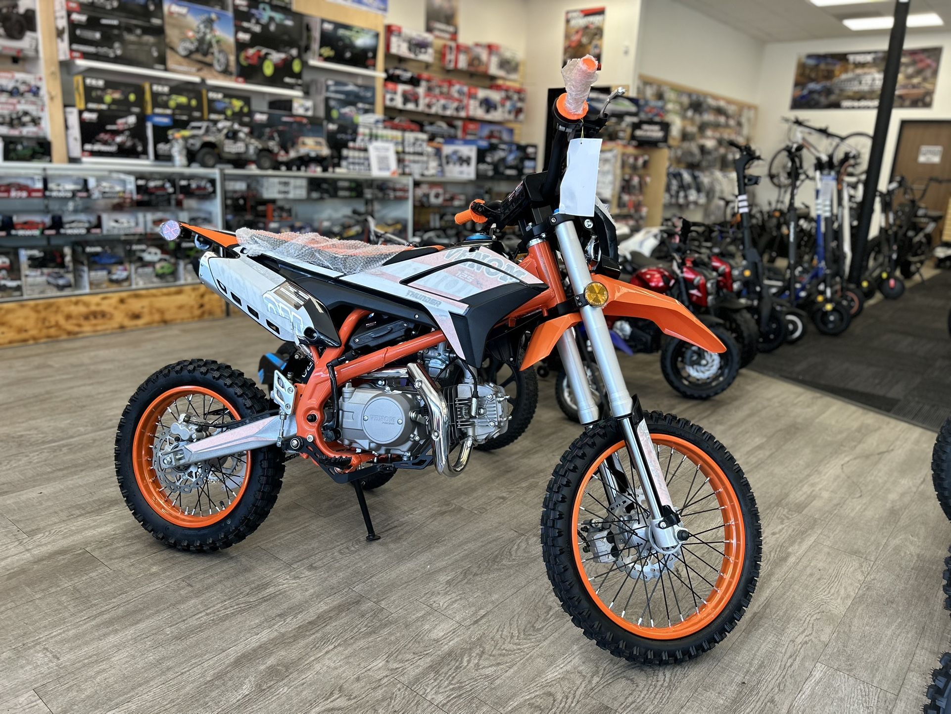 Venom Thunder 125cc Dirt Bike 