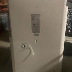 Spt  Dehumidifier Model  SD-71E