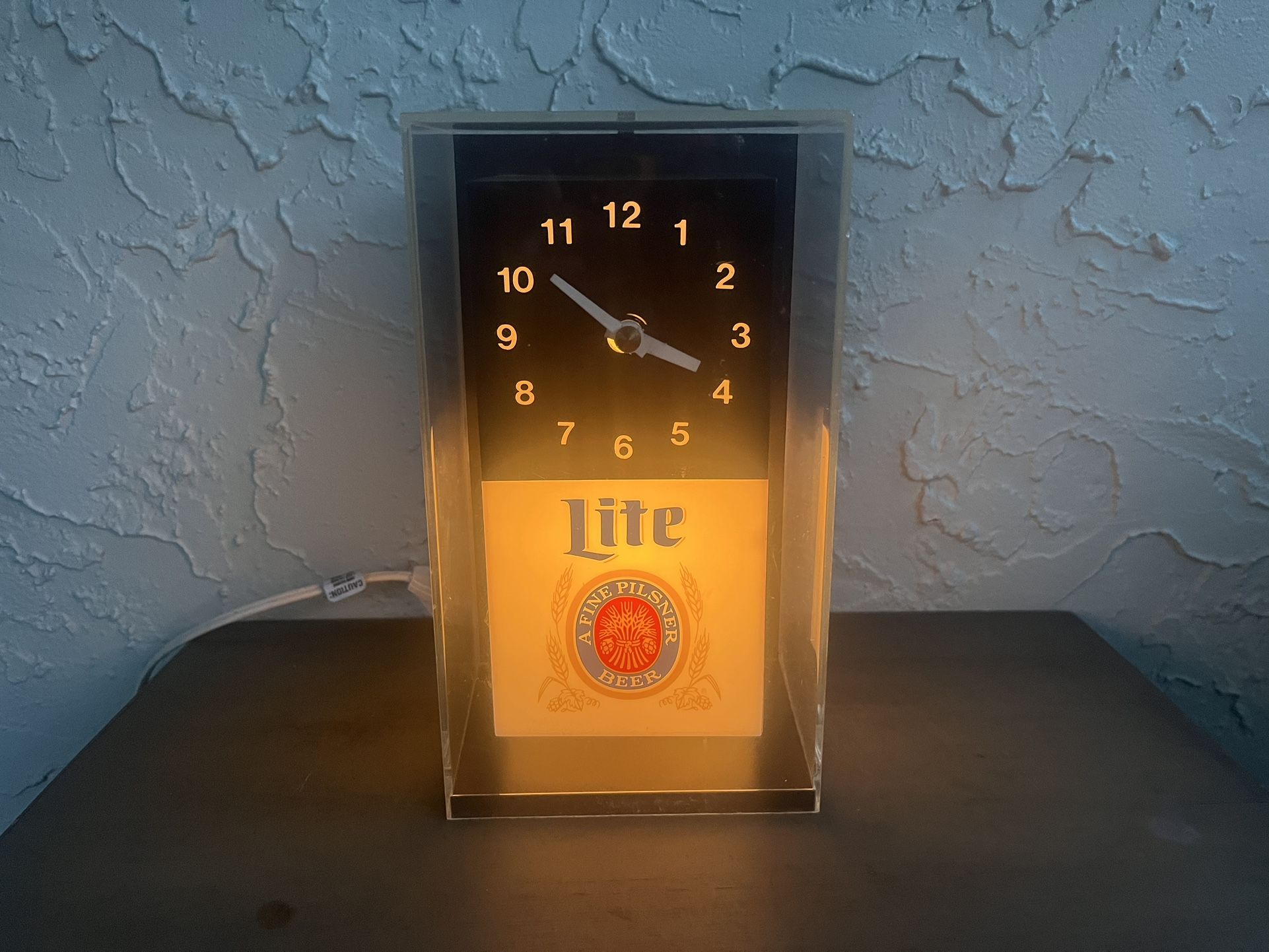 MILLER LITE Beer Vintage Cubic Table Clock/Light Lamp (H: 5”)