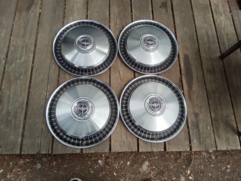 Vintage Set Of Ford Motor Company 15" Hubcaps, Great Condition. $15.00.