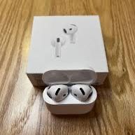 Apple AirPods 4