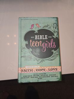 Girls' Study Bible with Pink Design