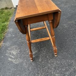 Vintage Solid Wood Table With Leaves. 