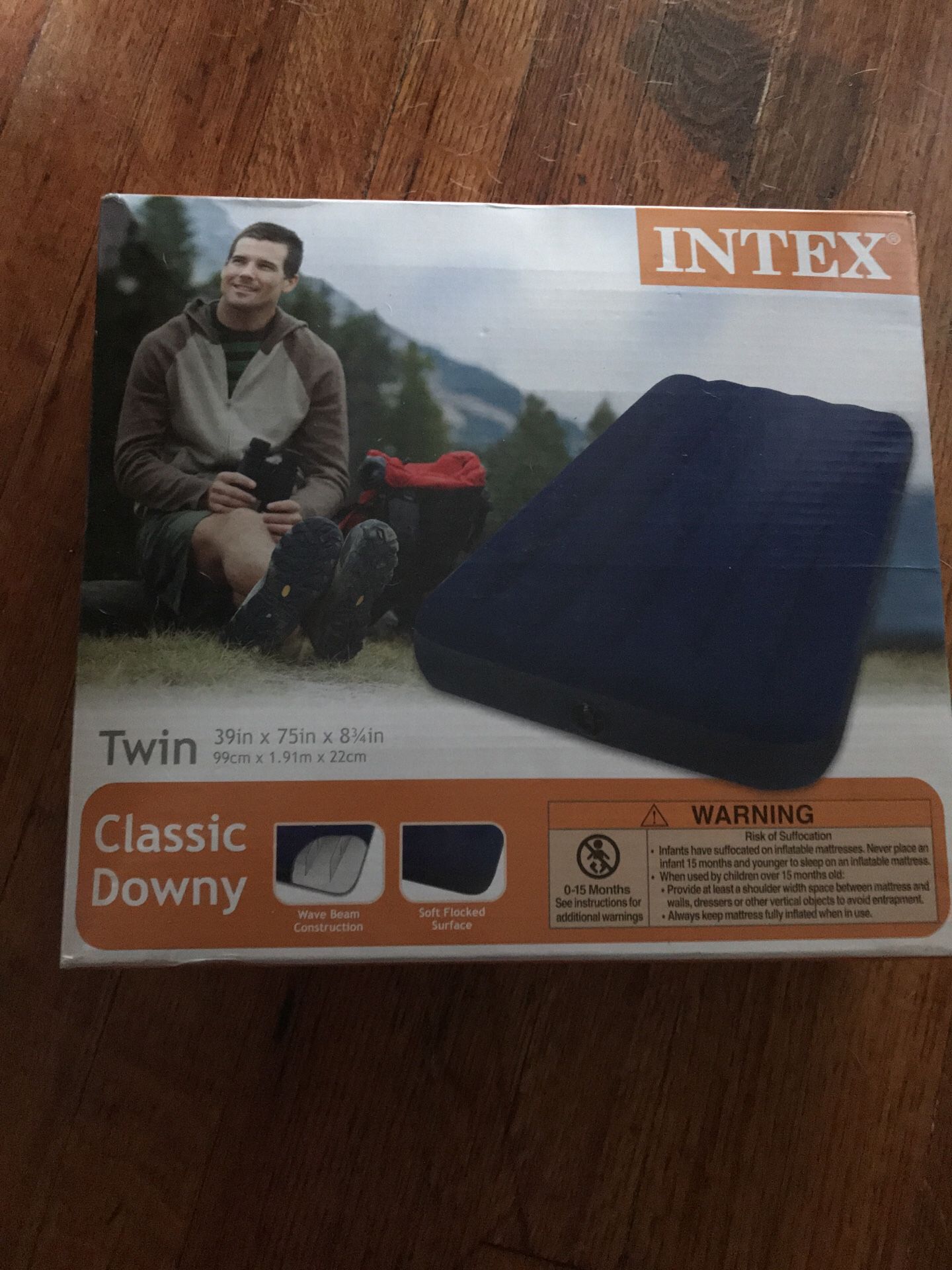 Twin size air mattress never been used