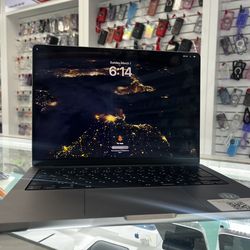 MacBook Pro m2 14-inch 2023 16Ram 512GB