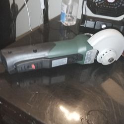 Metabo Angle Grinder 
