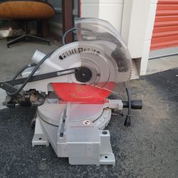 Porter Cable 15 amp Mitre Saw w/ 12 inch blade