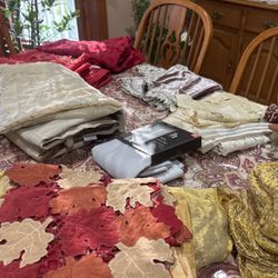 Table Clothes Round And Square Pick 2 For 20$
