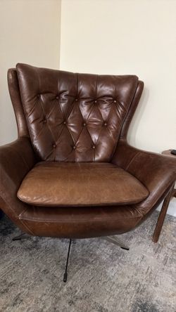 Pottery barn swivel chair