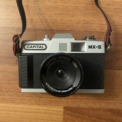   Vintage Capital MX-II 35mm Film Camera 