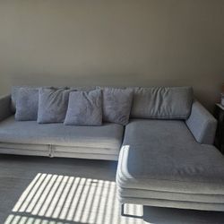 Great Couch / Bed With Pillows