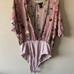Timing,  Women’s Lavender Floral Print Kimono Sleeve Bodysuit, Size L