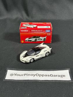 1/64 Takara Tomy Tomica Premium #33 - White Ferrari FXX K (2021)