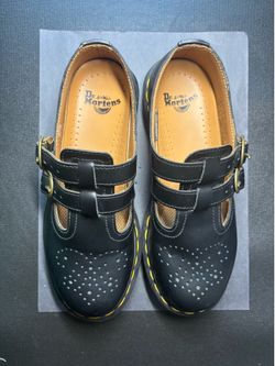 Doc Martens 8065 Mary Janes Size 5 smooth leather