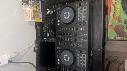 DDJ FLX4 + AUDIO TECHNICA HEADPHONES