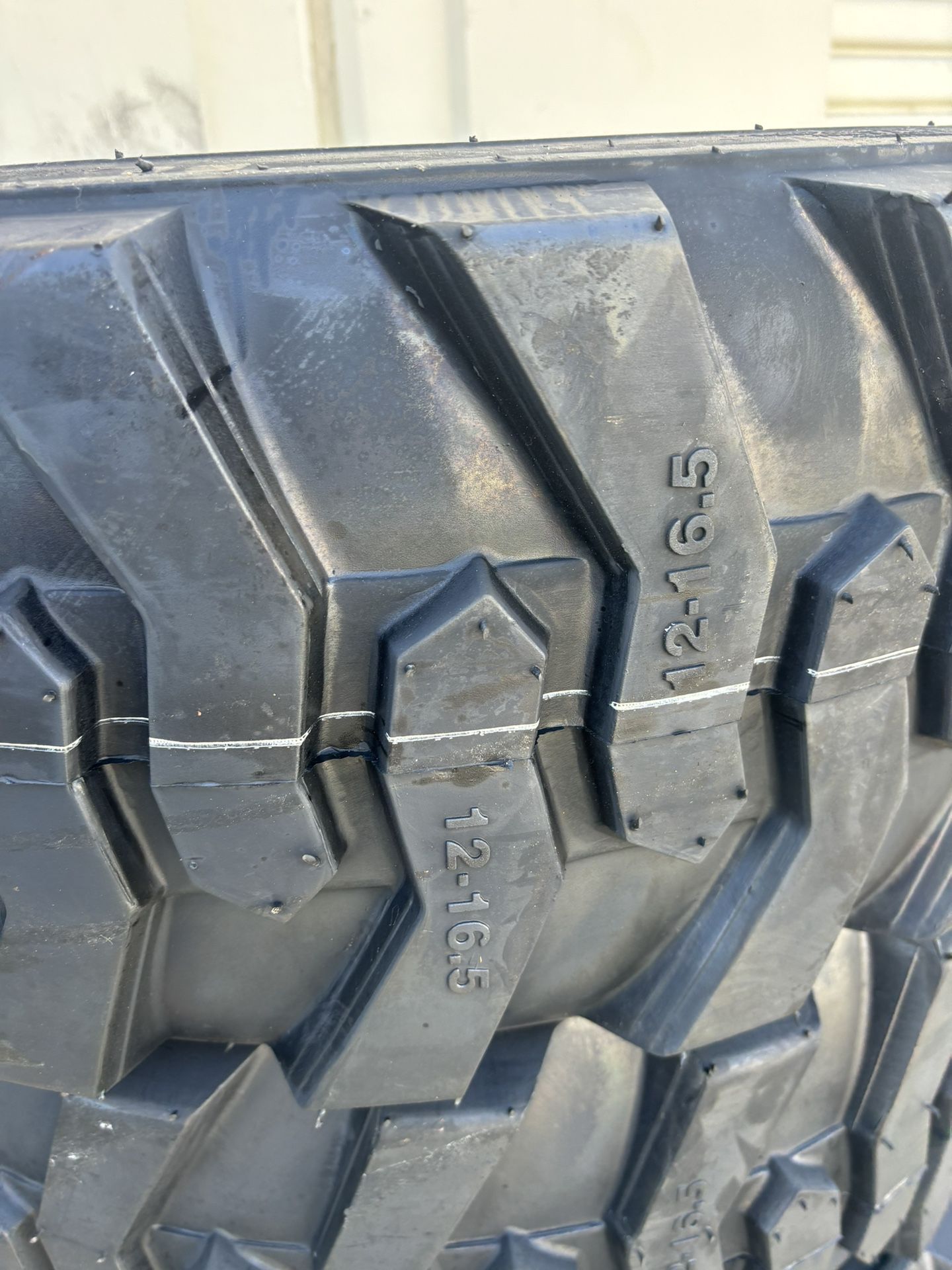 Set Of 4 Duromax Bobcat Tires 12x16.5 $650 