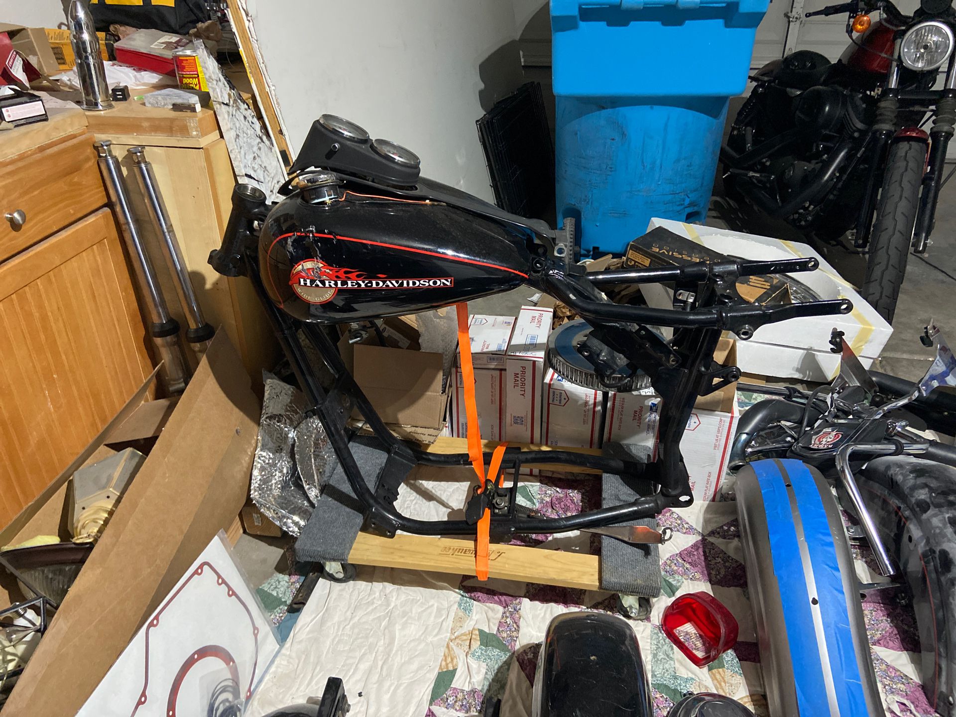 Harley Davidson Dyna parts/build bike