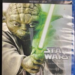 Blu-Ray dvd starwars trilogy episodes I-III used like new