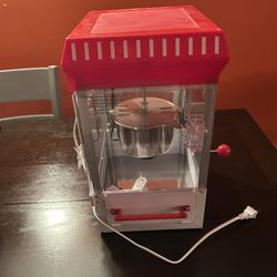 Popcorn Machine and Icee Machine 