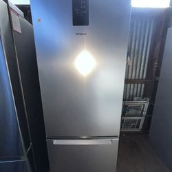 24” Whirlpool Bottom Freezer