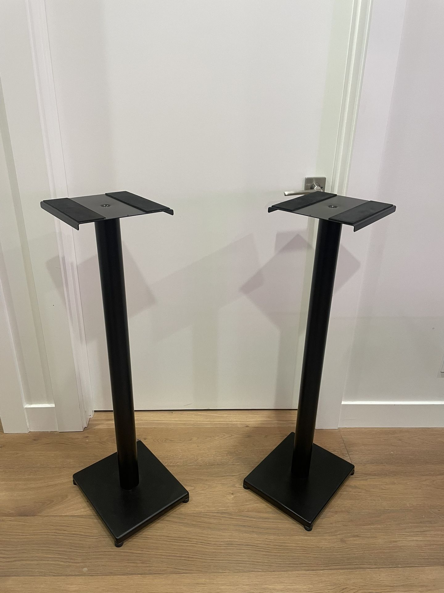 Pair of Studio Speaker/Monitor Stands – Metal Podiums