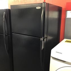 Whirlpool 17 Cu Ft Top And Bottom Fridge. 1 year Warranty 