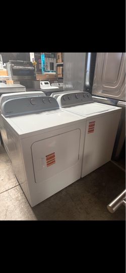 Set top load Whirlpool white GAS