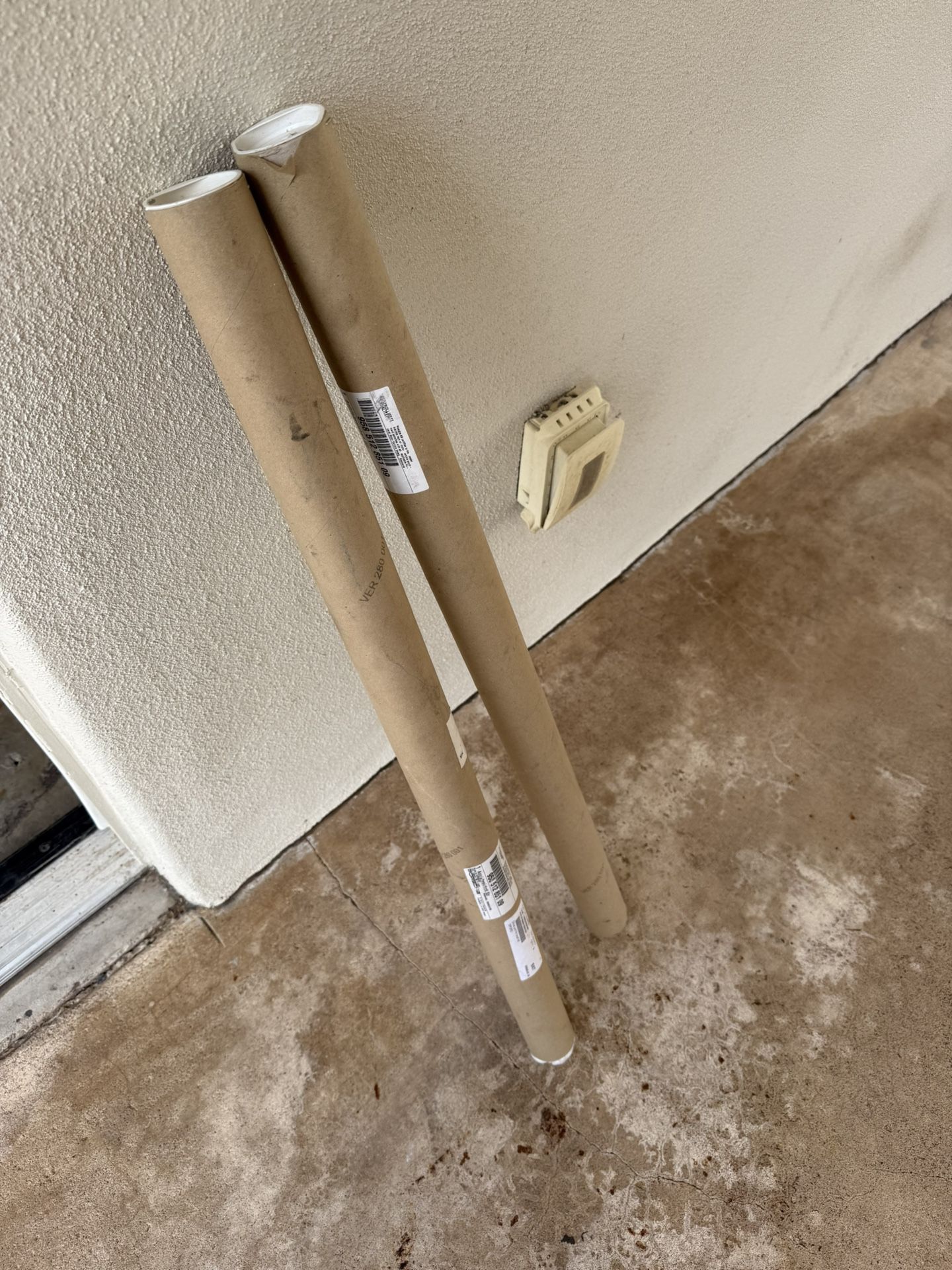 11-18 Porsche Cayenne Rear Lift Gate Actuators Both sides 