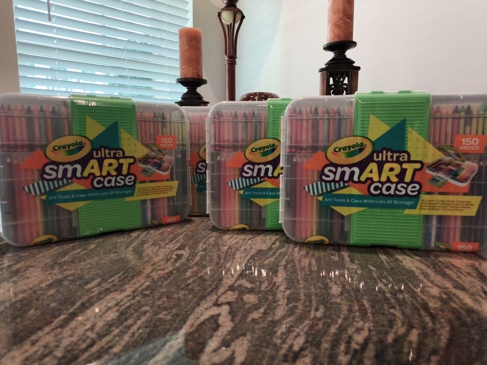 Crayola Ultra. SMART Case 150 PIECES