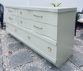 Solid wood MCM dresser with 8 drawers