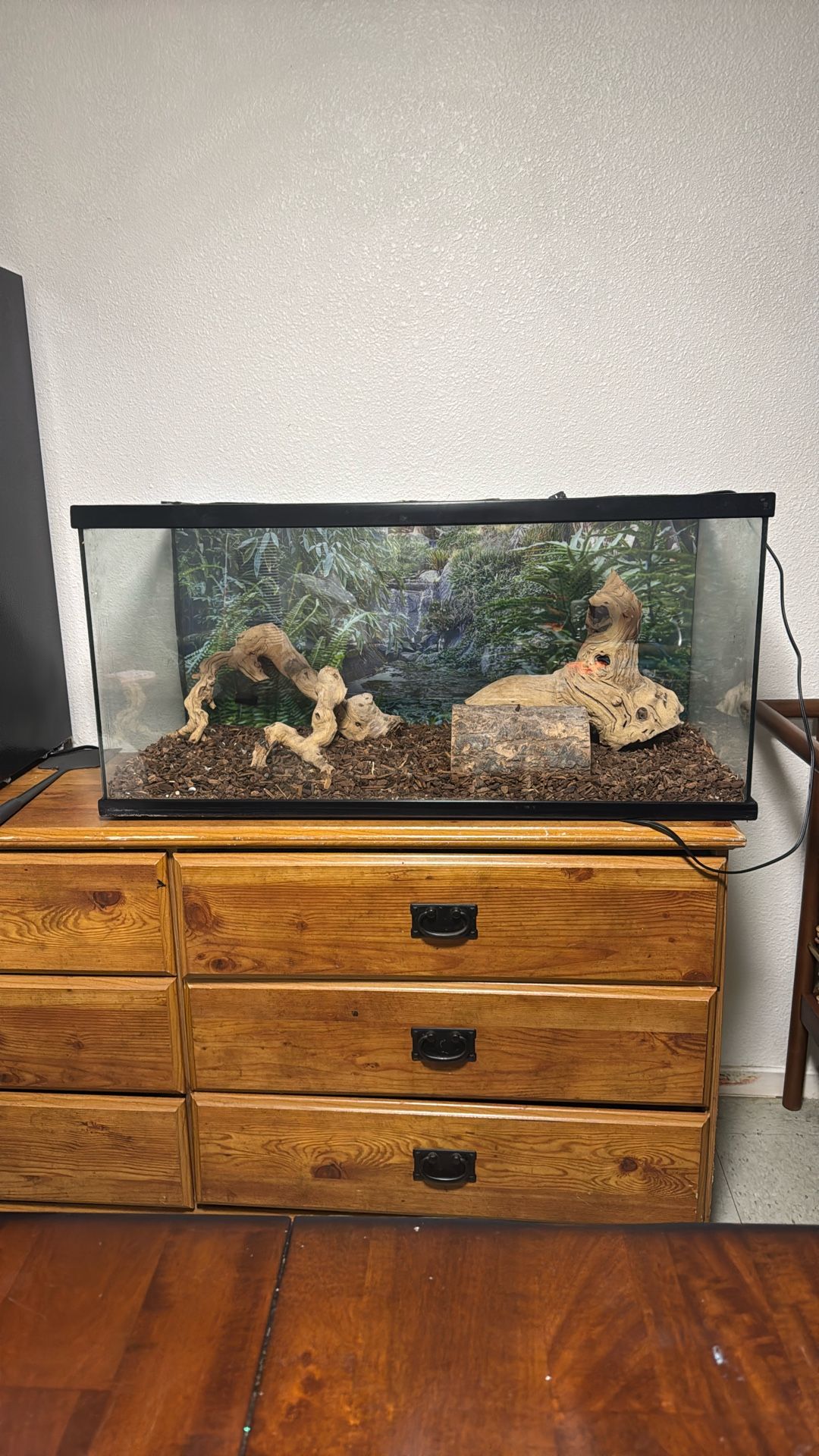 36 X 16 Inch Heated Reptile Tank With Wooden Logs And Led Light Included