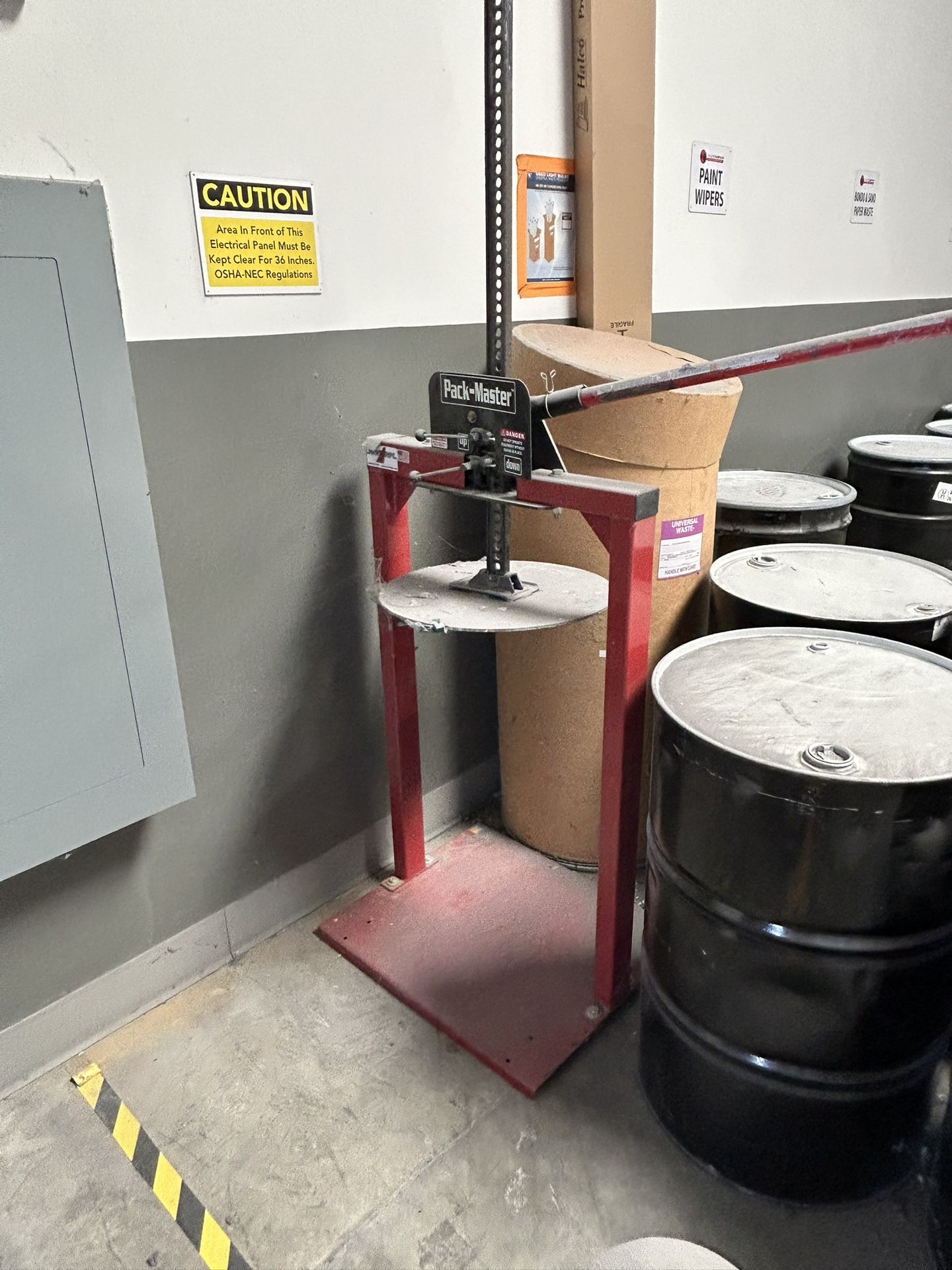 Industrial Can Crusher For 50 Gallon Barrel Negotiable