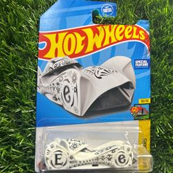 Hot Wheels 2024 Aston Martin DB5 1/64 Scale Diecast Car #AstonMartin #HotWheels