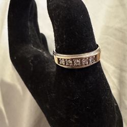 14k Diamond Band 