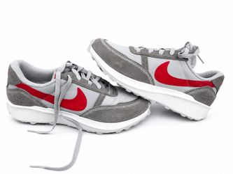 NIKE WAFFLE NAV Wolf grey/University Red Size 9.5