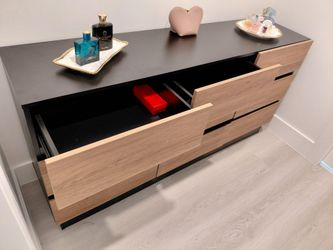 9 Drawer Dresser